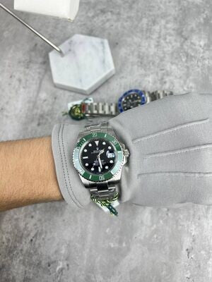 Submariner Watch in Silver Chain Strap