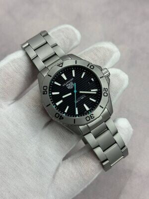 Aquaracer Professional 200 Date Automatic with Silver Chain Strap