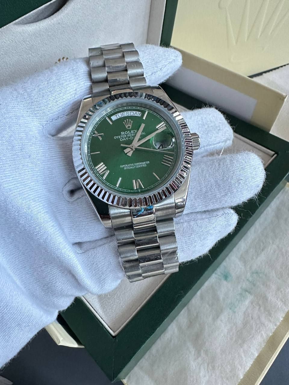 Day-Date Green Dial with Silver Chain Strap Watch For Men's