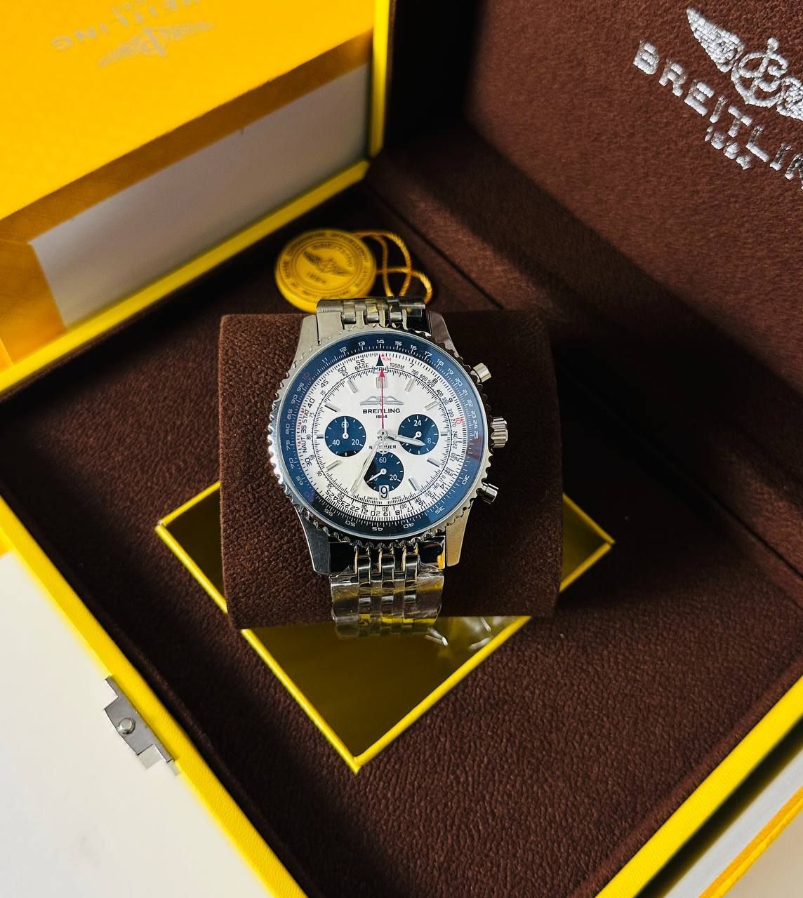 Navitimer B 01 Chronograph Silver Dial Men's Watch